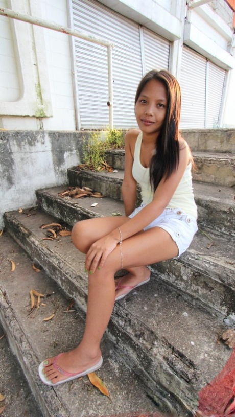 Shiela Cruiz model pretty image