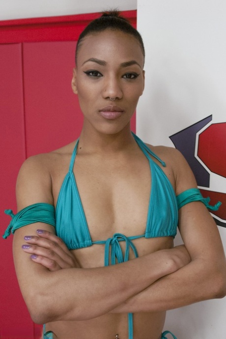 Brazzilian Solange perfect img