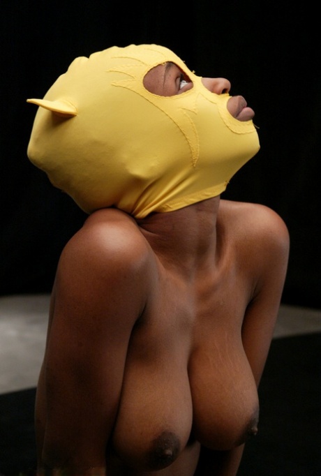 Yellow Kitty sex actress image